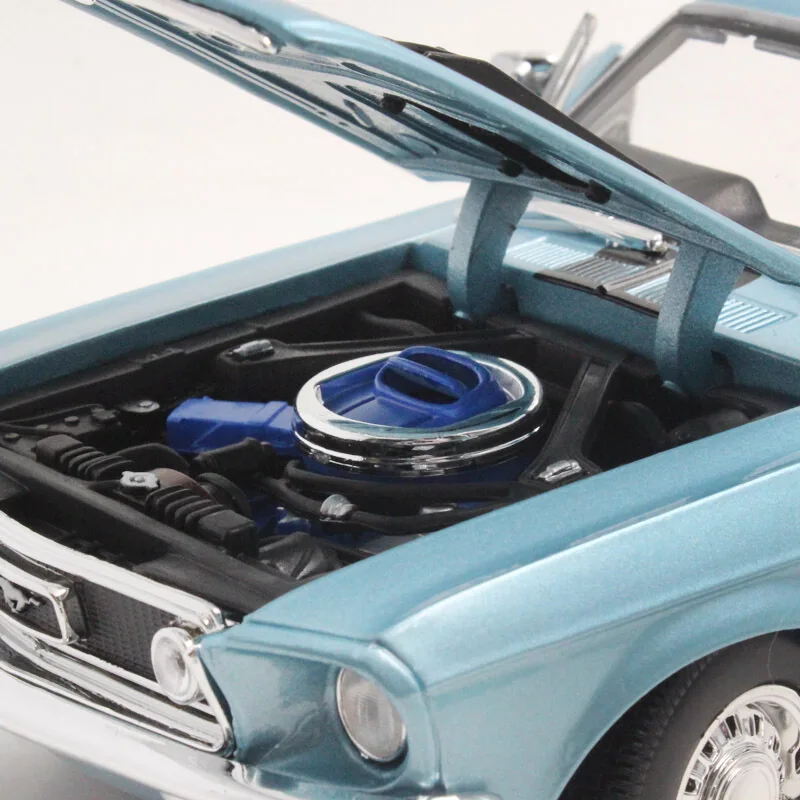 1:18 Maisto Ford Mustang GT Cobra Jet Muscle 1968 белый/синий литой под давлением модель автомобиля