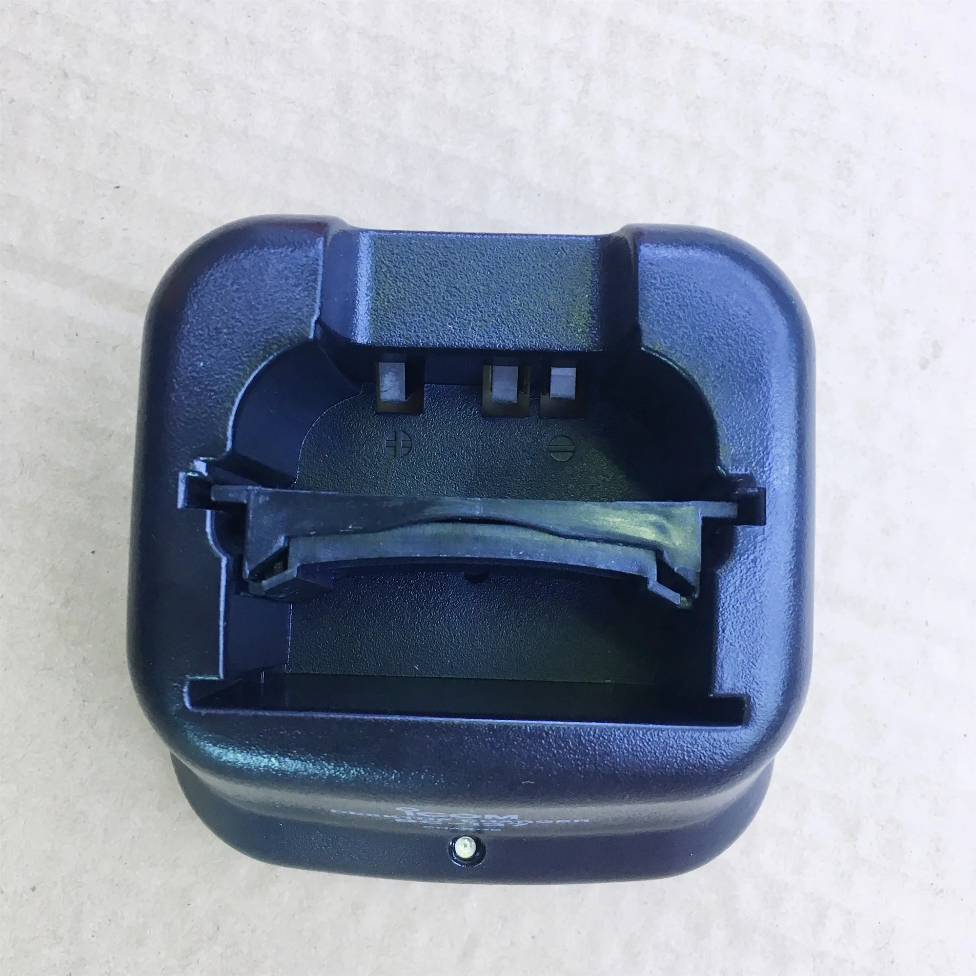 BC137 единственное настольное базовое зарядное устройство для Icom IC V8 V82 F30GT F40GT F31GS F3GS