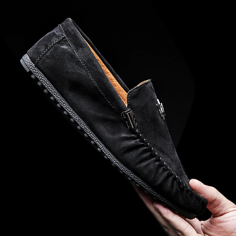 

Fashion Man Casual Shoes Trend Male Light Sneakers Krasovki Men Non-slip Male Shoes Hard-wearing Sapato Masculino Krasovki 39-44