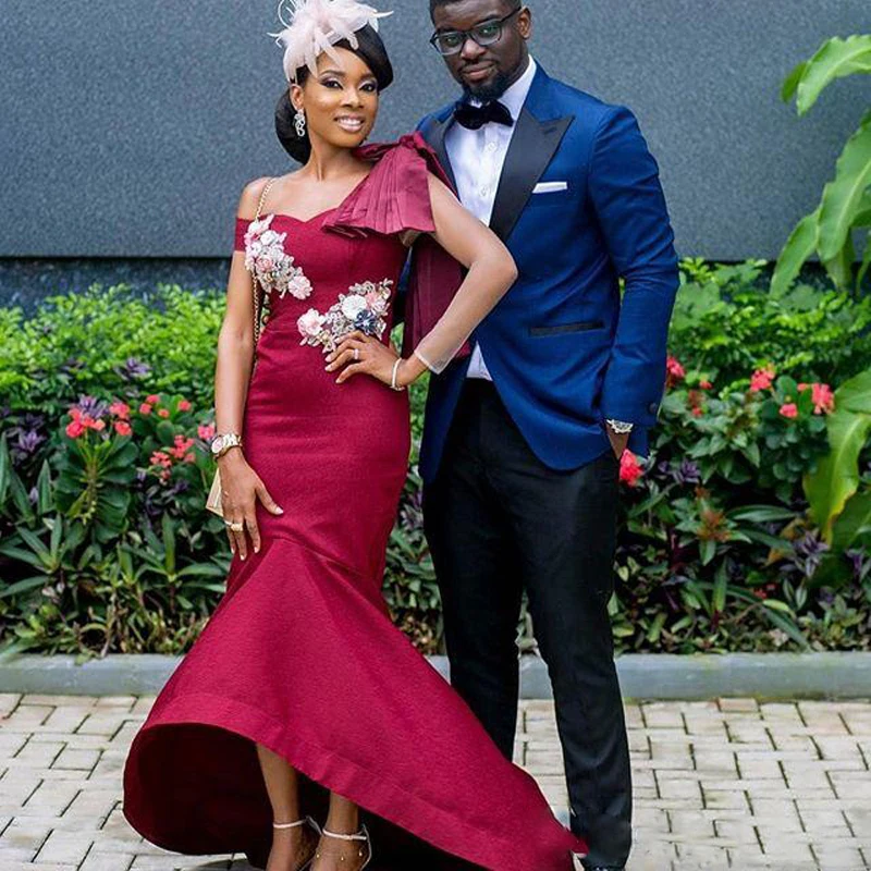 

Chic Hi-Lo Mermaid Prom Gowns Sexy Off Shoulder Appliques Sleeveless African Formal Party Dresses Evening Gowns Burgundy Vestido