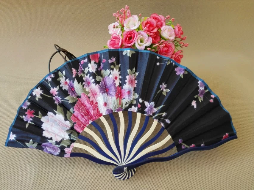 Free Shipping 100pcs/lot flower design silk fabric fan Chinese style bamboo hand as souvenirs and wedding gift favor | Дом и сад