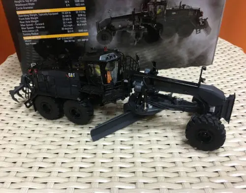 Редкие литые под давлением игрушки модель DM 1:50 гусеница кошка 18M3 двигатель грейдер Инженерная техника 85522 для мужчин подарок, коллекция, украшения