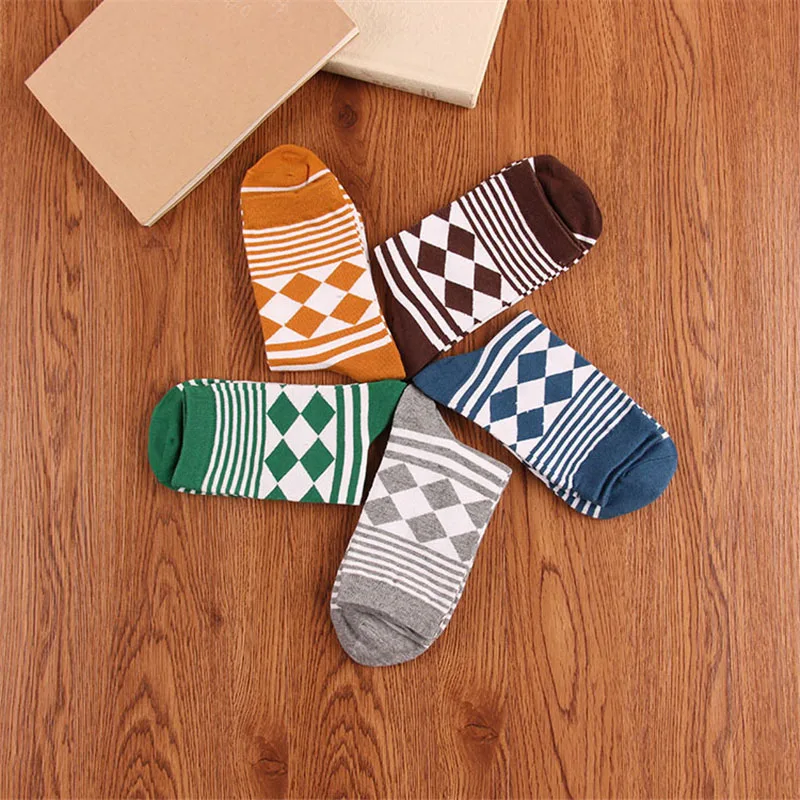 Мужские хлопковые носки стеганые модные короткие без пятки в полоску более