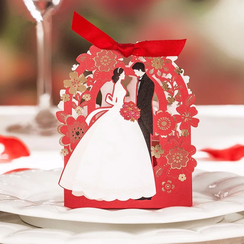 

Wishmade Red Wedding Candy Boxes 50pcs Laser Cut Elegant Paper Gift Box Flower Bride and Groom Wedding Favor For Chocolates