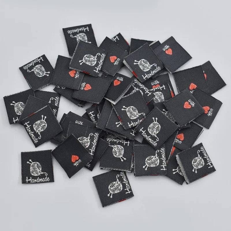 50 шт./лот швейные хлопковые этикетки ручной работы для одежды с принтом сердца