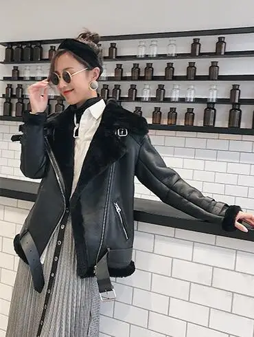 YOLANFAIRY, высокое качество, кожаная куртка для женщин, овечья кожа, теплое пальто, зимнее пальто с мехом ягненка, толстая мотоциклетная парка 14113 MF309 - Цвет: Black