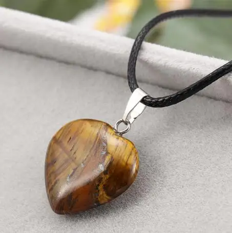 Ожерелье с подвеской в виде сердца розовый фиолетовый кристалл натуральная кожа