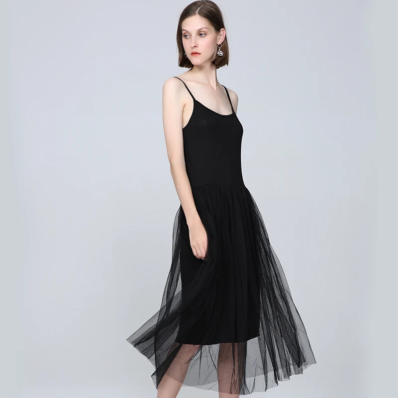 Женское облегающее платье на бретельках с открытой спиной летнее без рукавов