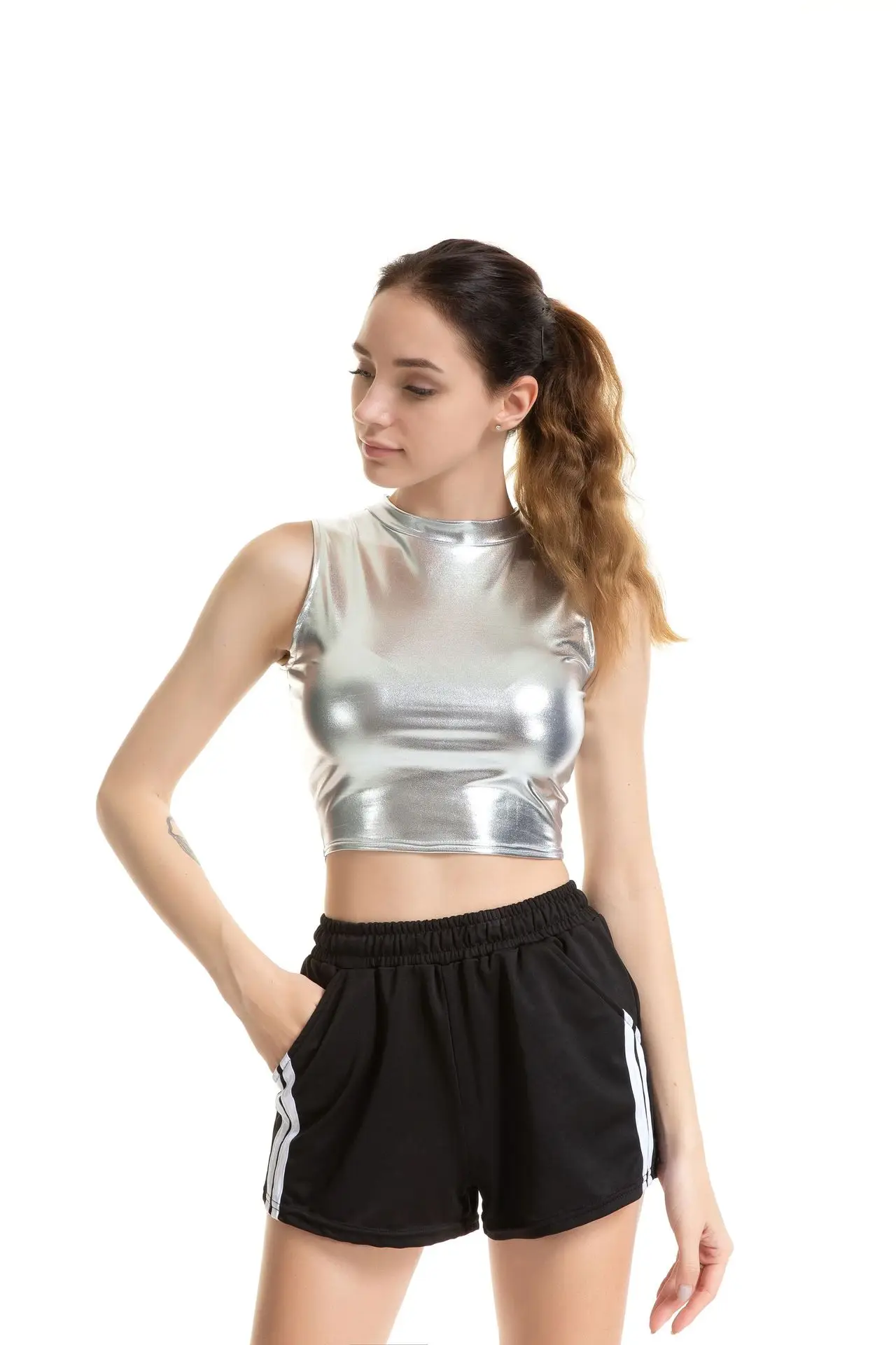 Женские с мокрым эффектом imitaion кожа Танк Bralette Топы женские короткие укороченный топ Feminino рукавов Сексуальная Bodycon