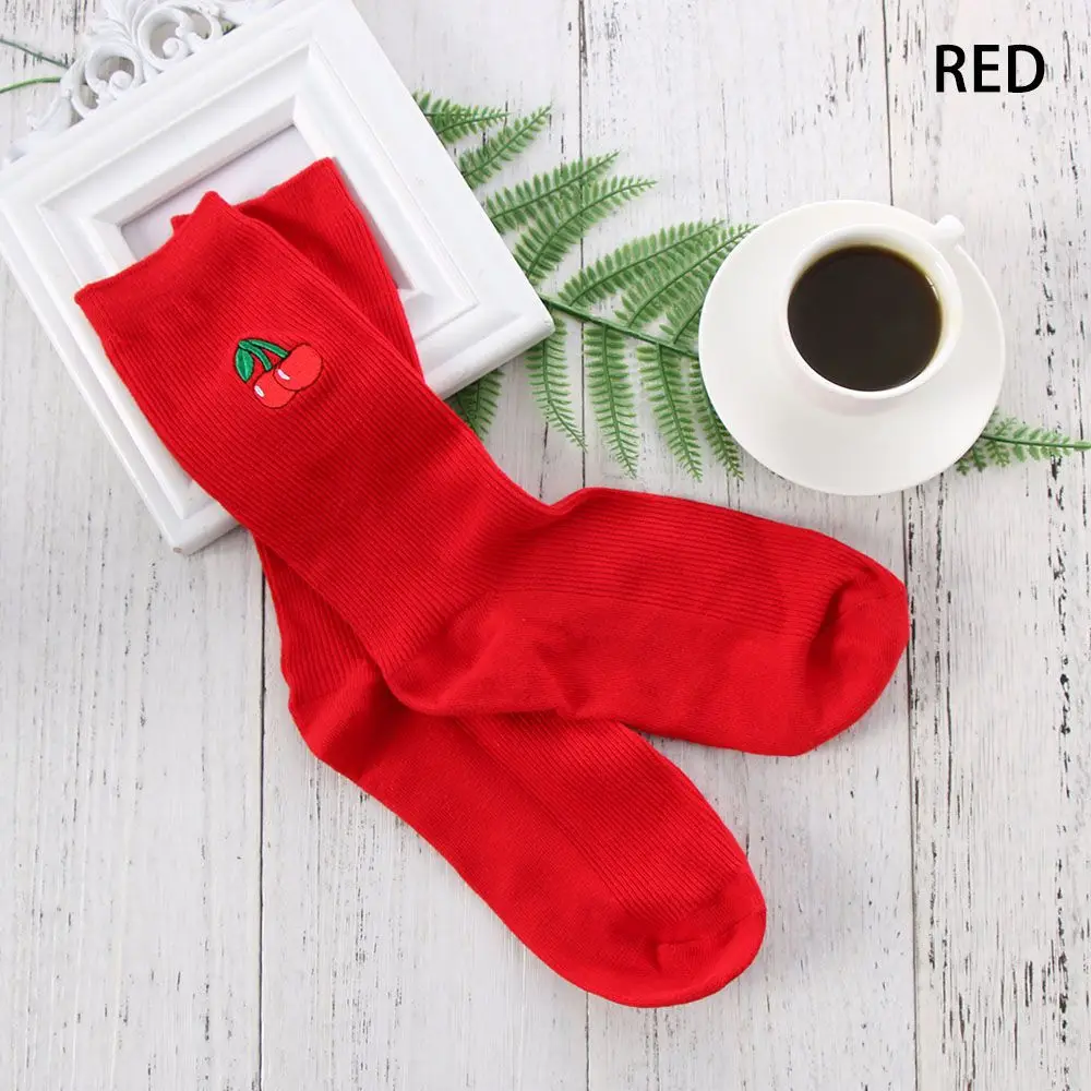 Red Sock Gootrades/зимние теплые кавайные носки с мультипликационным принтом фруктов, авокадо, банан, вишня, персик для девочек, Harajuku, женские забавные носки с вышивкой - Цвет: Red Sock