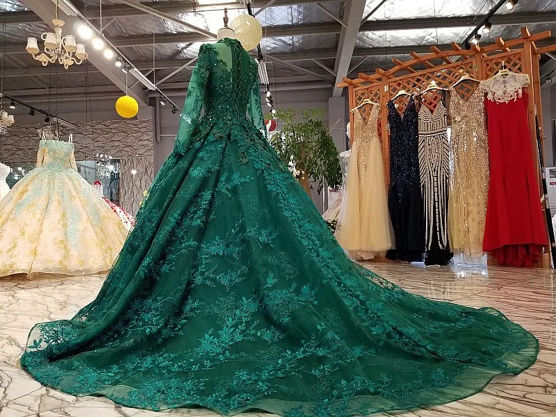 Элегантные кружева свадебное платье Часовня Поезд А-силуэта Элегантный Вышивка