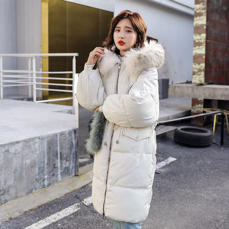 Женская зимняя парка на белом утином пуху большая куртка с капюшоном и