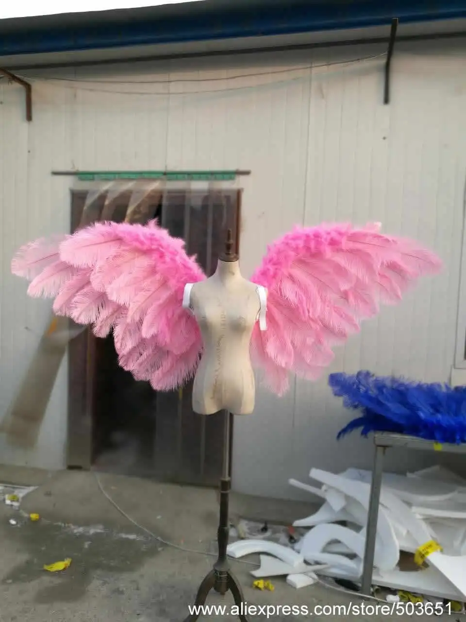 

luxury Ostrich feather angel wings yellow red pink blue black devil wings each wings about 110cm EMS free shipping