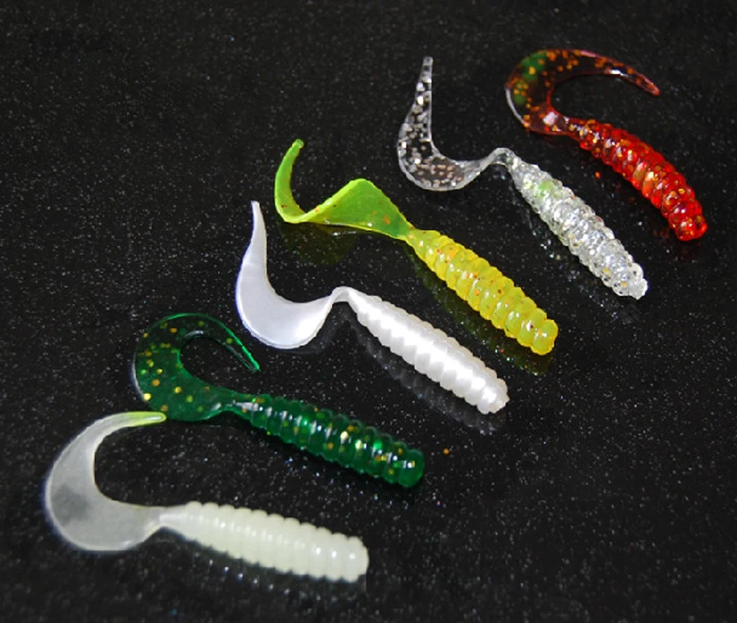 

100PCS Soft Lure Fishing Bait Capuchin maggots Grub worm Silicone 6cm