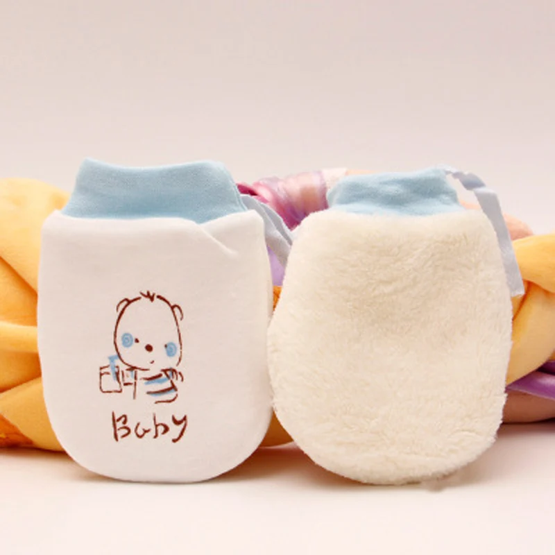 Blue baby Зимняя перчатка для младенца варежки мультфильм шаблон Анти-захватывающие перчатки защита на Кроватку Новорожденного лица хлопок против царапин перчатки дети - Цвет: Blue baby