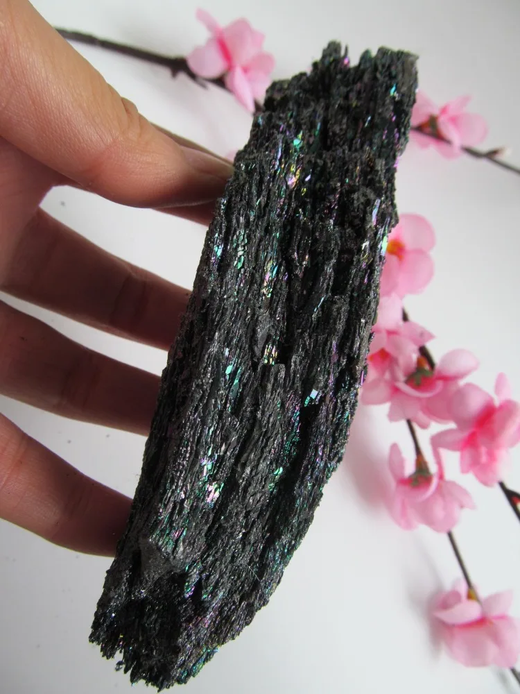 AAA + натуральный цветной карбид кремния руды украшения минеральный образец 180 г |