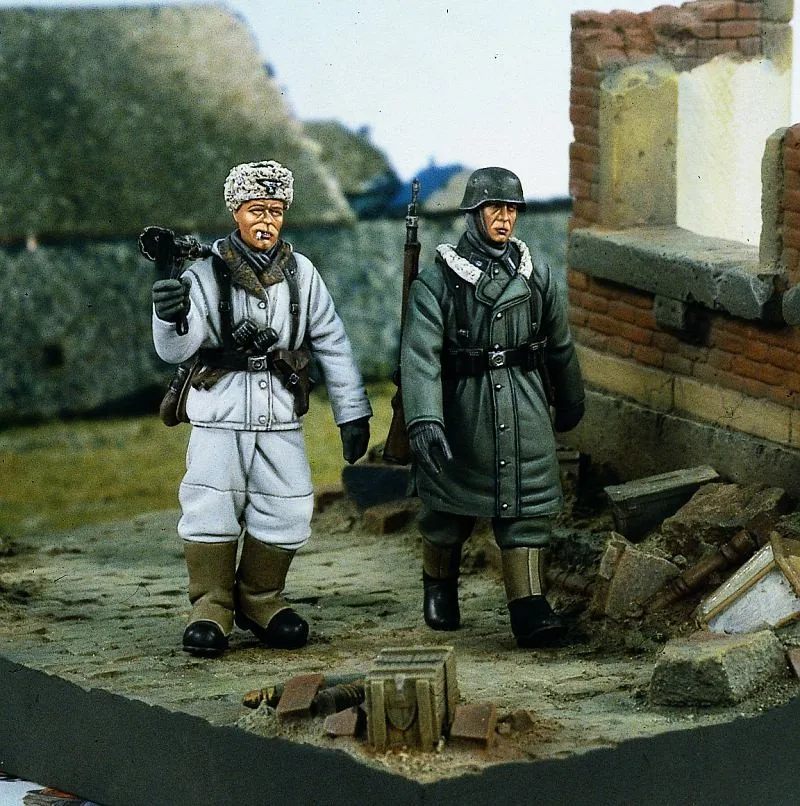 

1/35 model kit resin kit Winter On The March Russia WWII