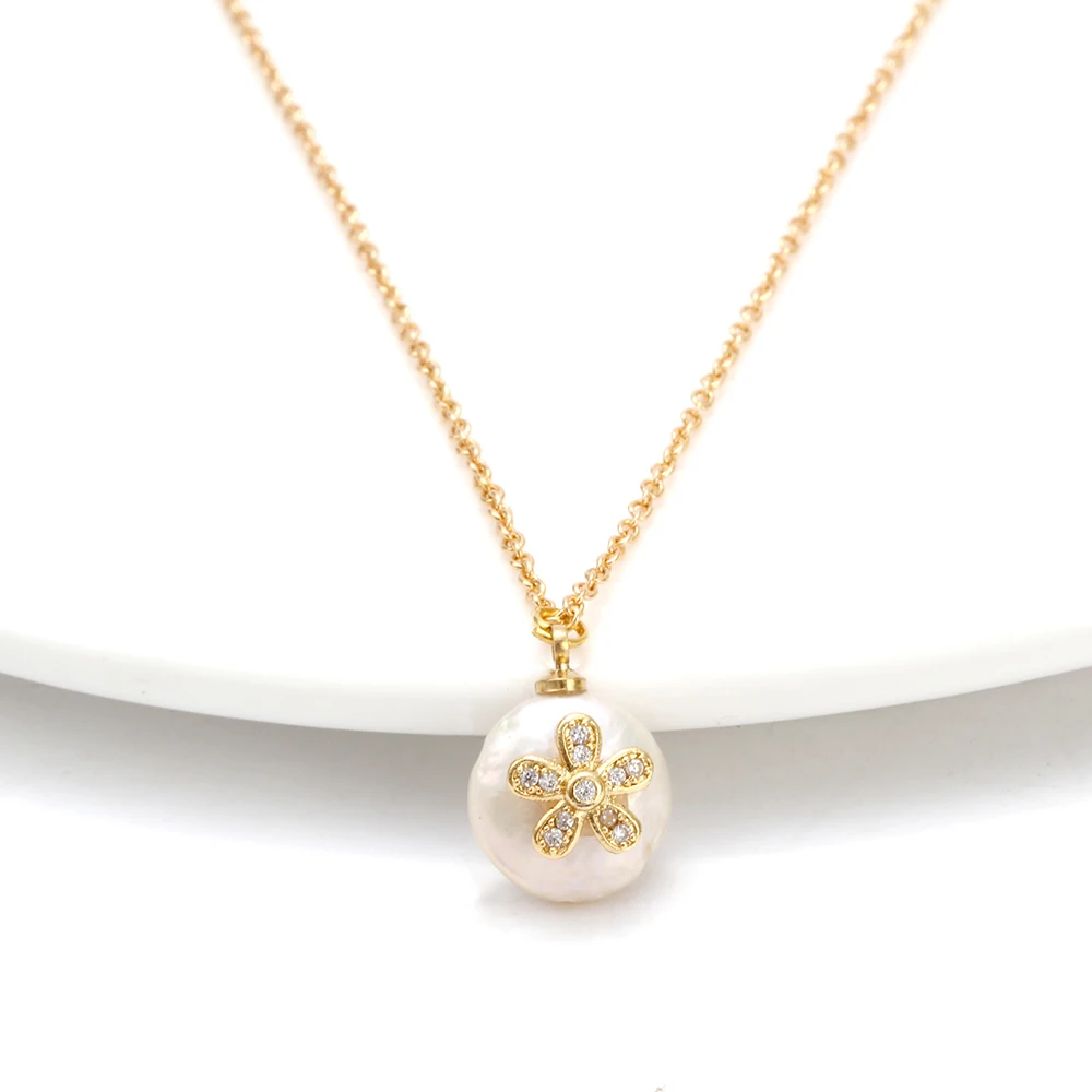 Жемчужное ожерелье с кулоном от сглаза микро закрепка циркониевый цветок корона