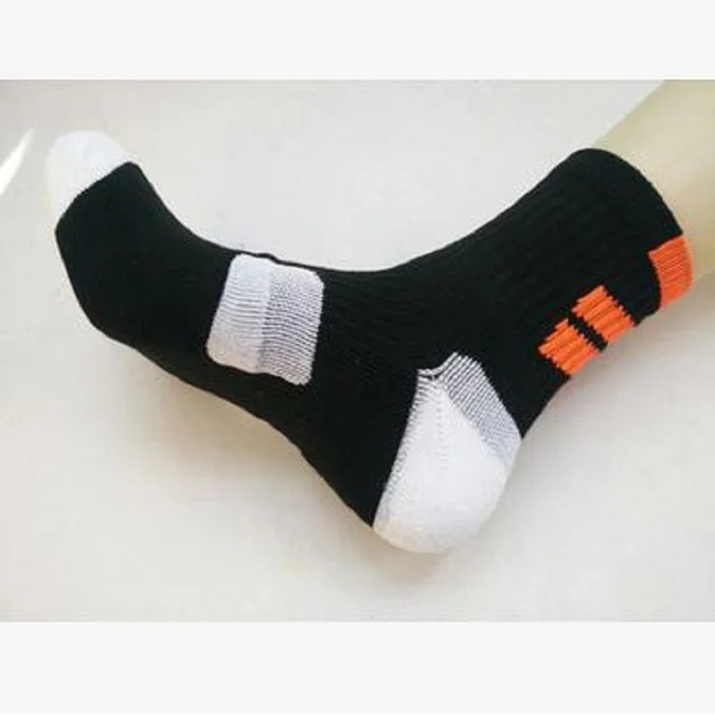 

2018 new thickened towel at the end of men in the tube cotton socks
