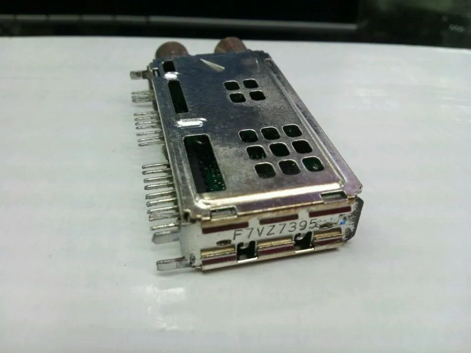 

BS2F7VZ7395 F7VZ7395 спецификация устройства для цифрового DBS тюнера со связью