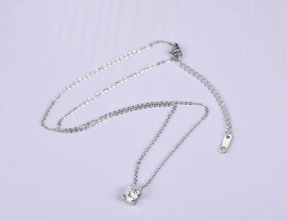 Lokaer Классическая титановая сталь 5Ct кубическая циркониевая подвеска кулон ожерелье ювелирные изделия модное красивое ожерелье для женщин N170390200P