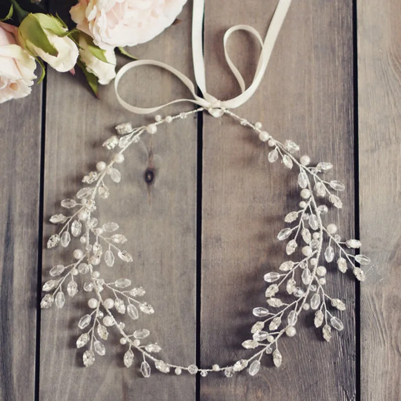 

Аксессуары для волос для свадьбы