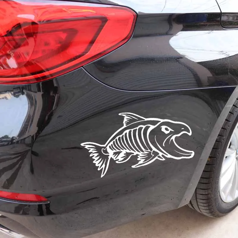 YJZT 16.8CM*9.6CM Car Sticker Aggressive Salmon Fish Skeleton Vinyl Decals Black/Silver C24-0933 | Автомобили и мотоциклы