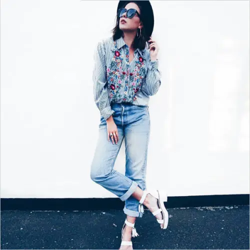 

2017 Hot Women Floral Embroidered Casual Autumn Long Sleeve Striped Shirt
