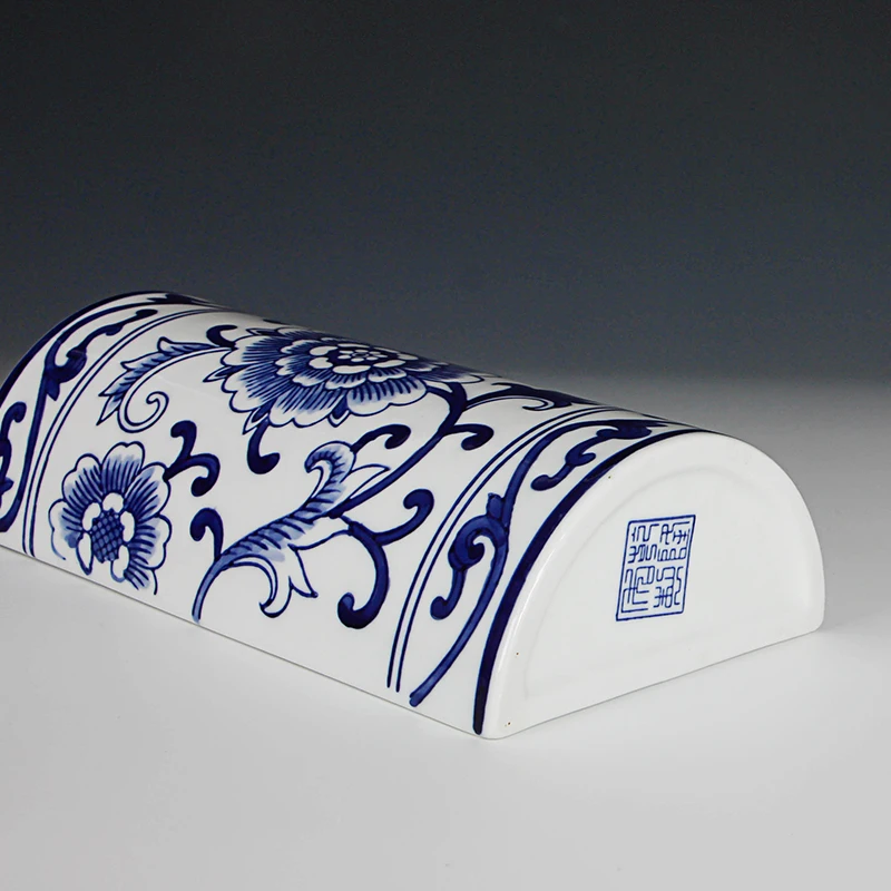 

Jingdezhen handpainted blue and white porcelain wall hanging vase large hanging flower vase