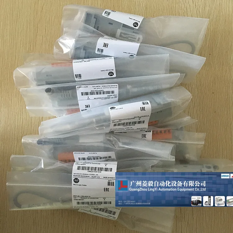A B PLC 1761-CBL-HM02 (Новый оригинал) 100% Новый На складе с гарантией на один год. в коробке |