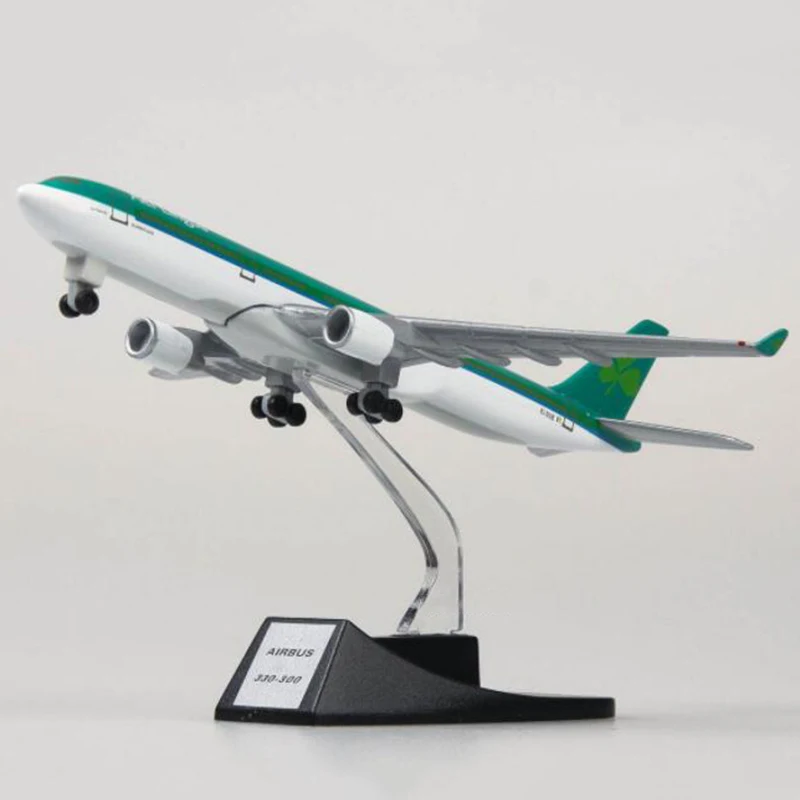 

collectible 13cm airplane model toys Ireland airlines 330 a330 aircraft model diecast plastic alloy plane gifts for kids