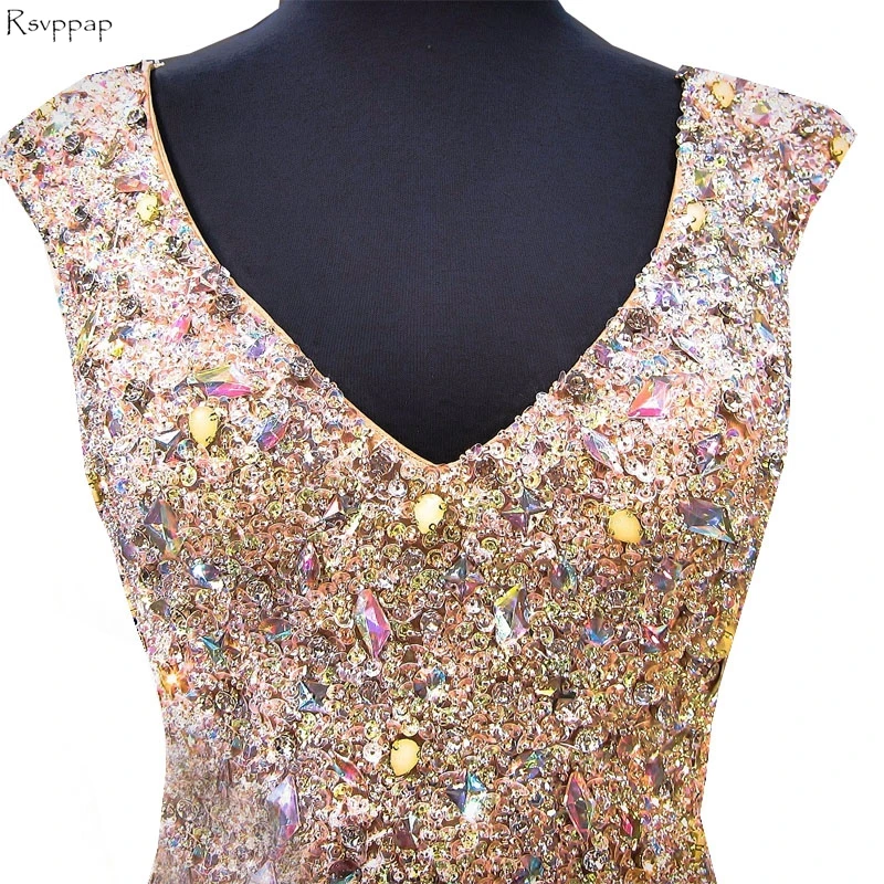 Long Sparkly Prom Dresses 2021 Luxury Mermaid V-neck Beaded Crystals Floor Length Backless Champagne African Prom Dress