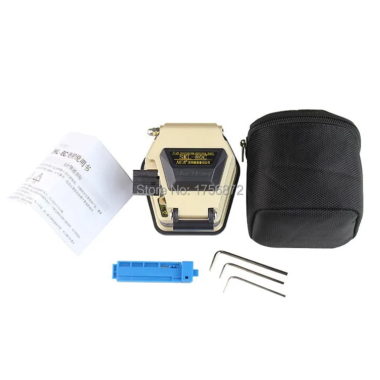 Оптоволоконный фонарь со встроенным оптоволоконным клировщиком и оптический