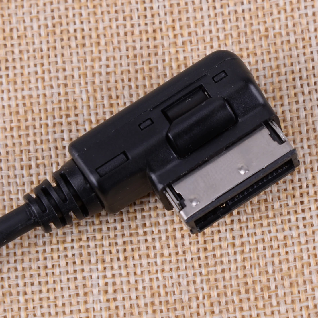 Черный Bluetooth адаптер с интерфейсом AMI MMI Aux ресивер аудио радио USB флешка