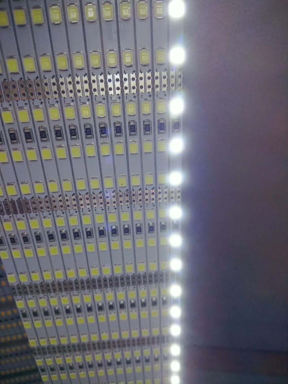 4 мм ширина яркости 50 шт * 100 см Заводская оптовая продажа DC 12V 72 SMD/120 smd 2835 LED жесткая