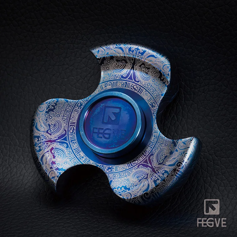 Fegve Одежда высшего качества Титан сплав гриле синий Спиннеры ручной Spinner имя
