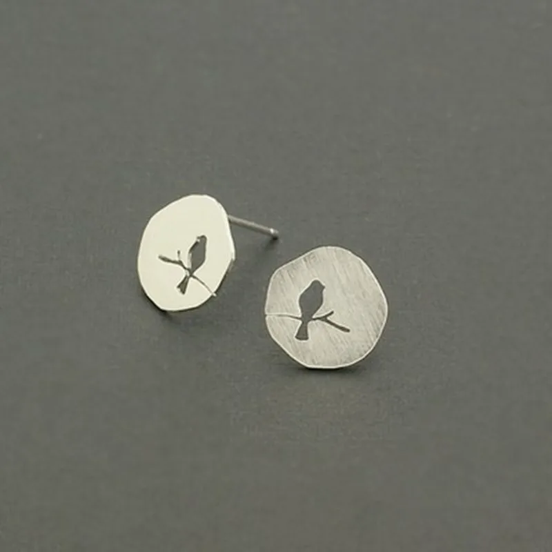 European round birds stud earrings for women made by alloy hollow Round Blanch Birds wholesale | Украшения и аксессуары