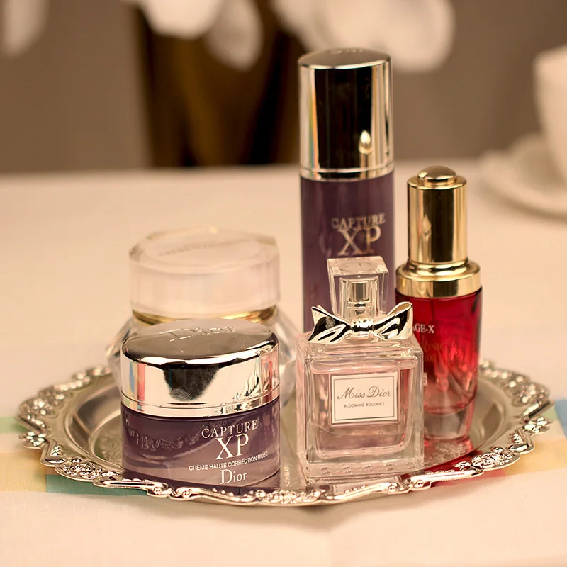 Рельефный металлический поднос 15 см в европейском стиле с серебряным покрытием