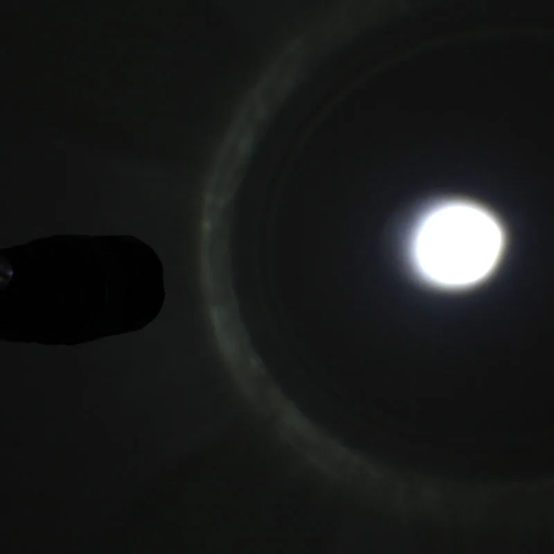 Фонарик светодиодный водонепроницаемый с держателем 3000 люмен Q5|3 mode|lumen zoomable creecree