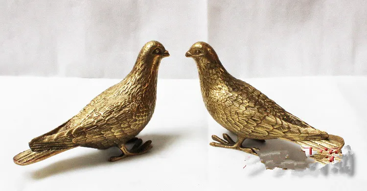 A copper bronze desk living room decoration decoration dove crafts jade crafts Square edge animal
A copper bronze desk living room decoration decoration dove crafts jade crafts Square edge animal