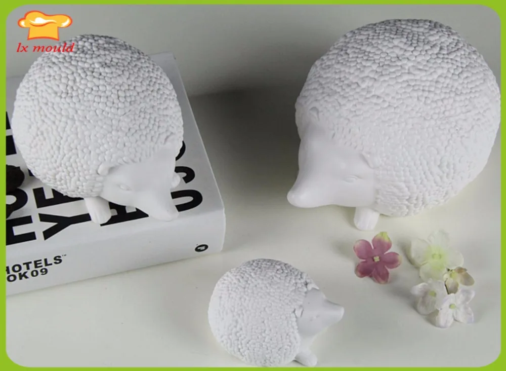 

2018 new animal modeling silicone mold hedgehog candle mold three-dimensional mold