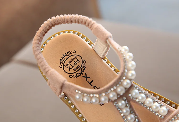 Сандалии в римском стиле для девочек пляжные сандалии с жемчужными бусинами