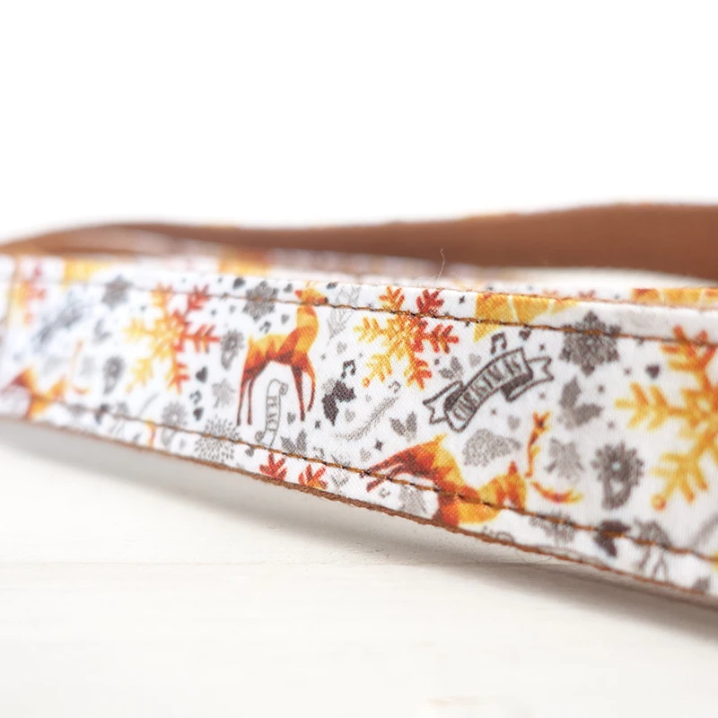 MUTTCO розничная продажа модный поводок для собак ручной работы Золотое Рождество 5