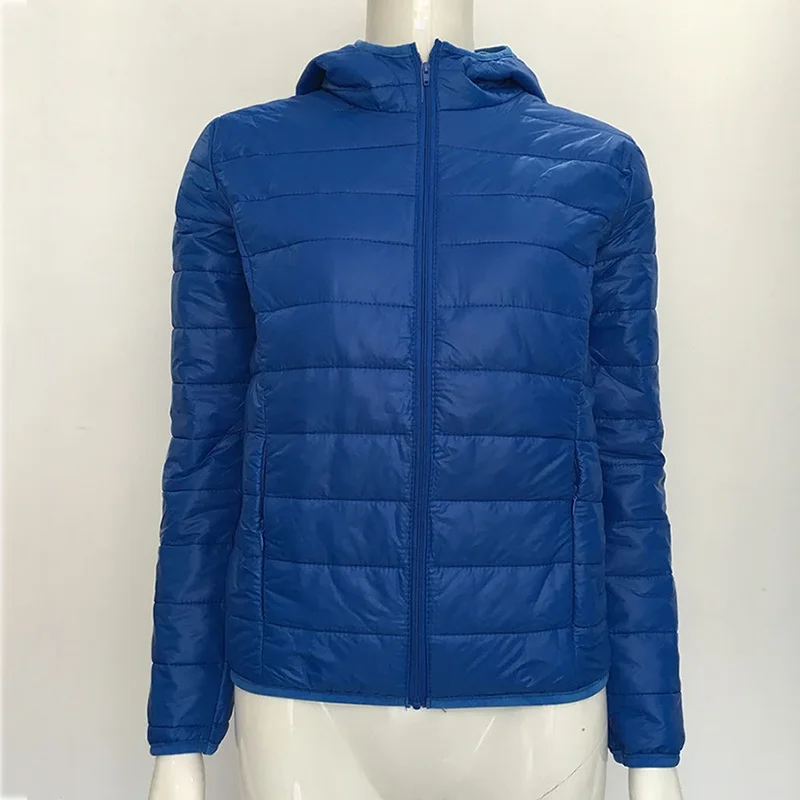 Легкий плюс Размеры куртка с капюшоном Для женщин Новинка 2018 года длинными