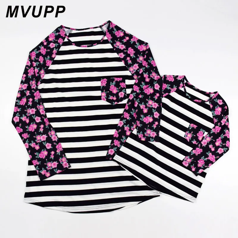 MVUPP/одинаковые комплекты для мамы и дочки футболка одежда в полоску с цветочным