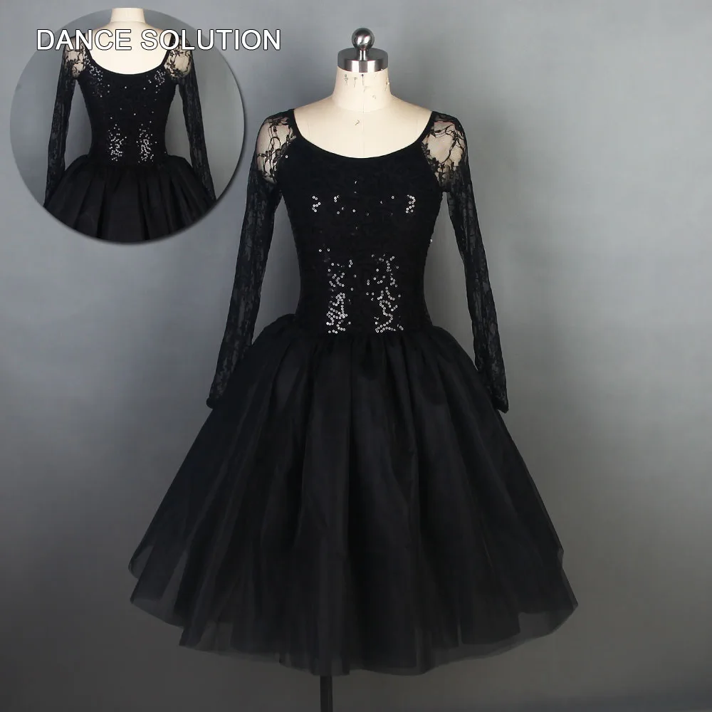 Черный лиф с блестками и длинными кружевными рукавами лирическое современное
