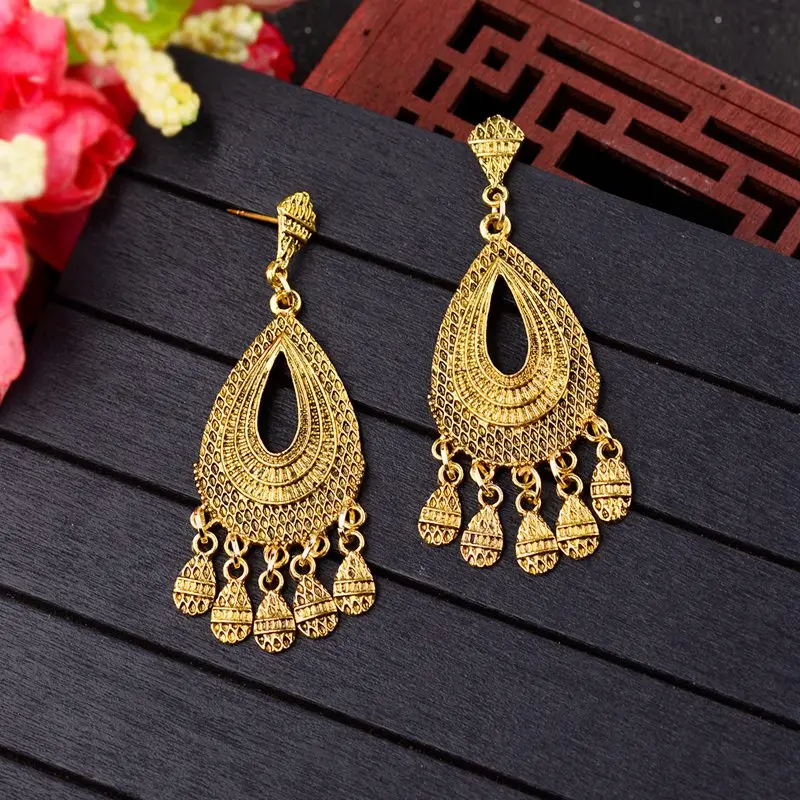 DOUVEI золотые индийские Jhumka Jhumki висячие серьги для женщин в стиле бохо винтажные