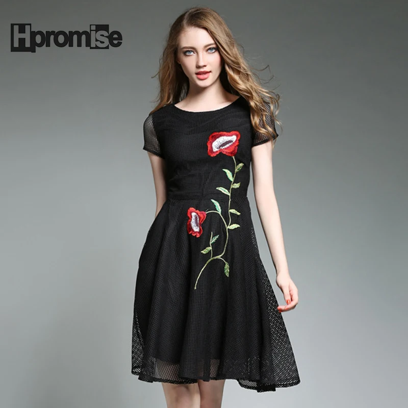 2017 лето dress женщины винтаж партия вышивка цветочница коротким рукавом свадебное