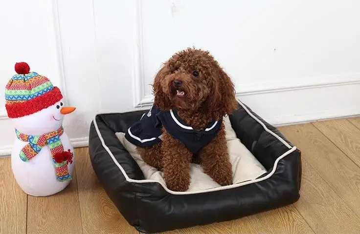 Водонепроницаемые кровати для собак из искусственной кожи с подкладкой внутри