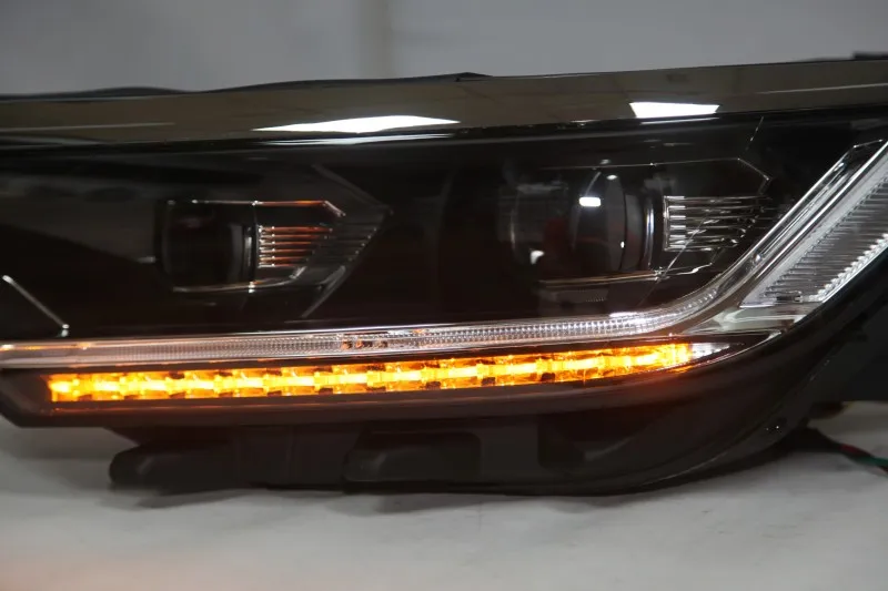 Год Европейская версия для Volkswagen для Passat B8 светодиодный головной фонарь Magotan светодиодные полосы фары с дневными ходовыми огнями